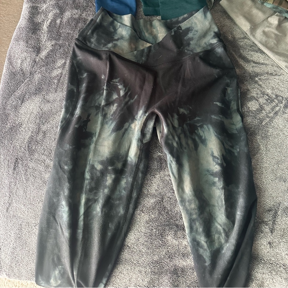 Alphalete leggings